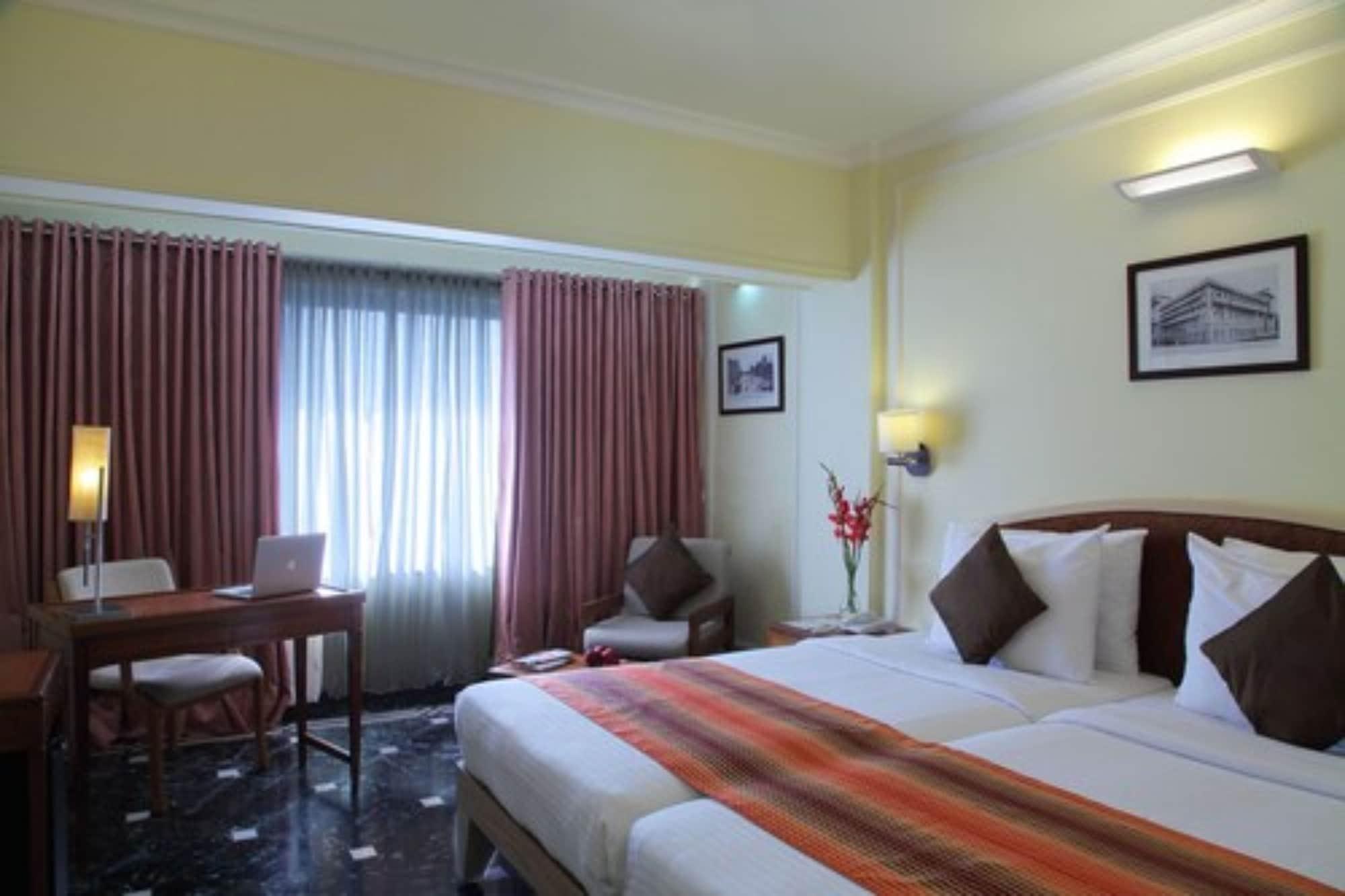 Hiltop Hotel Βομβάη Εξωτερικό φωτογραφία