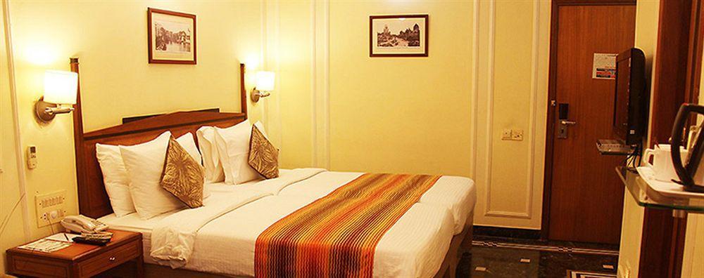 Hiltop Hotel Βομβάη Εξωτερικό φωτογραφία