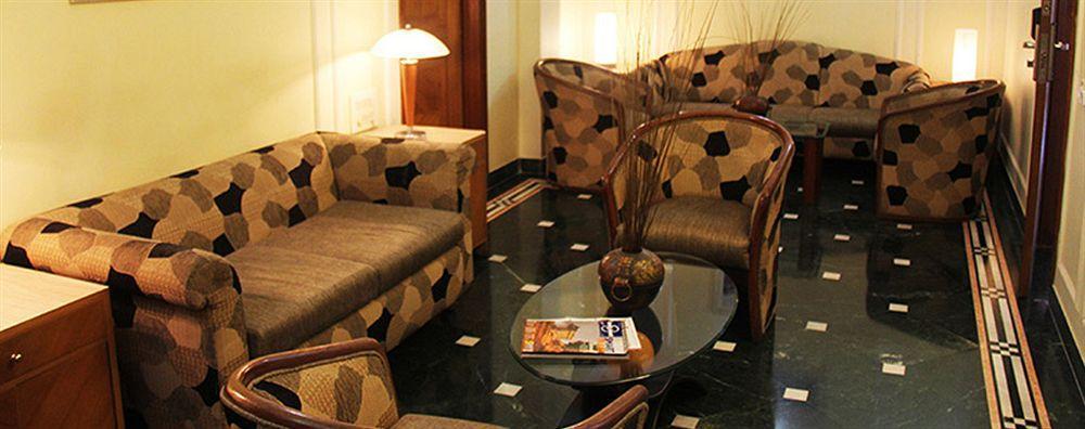 Hiltop Hotel Βομβάη Εξωτερικό φωτογραφία
