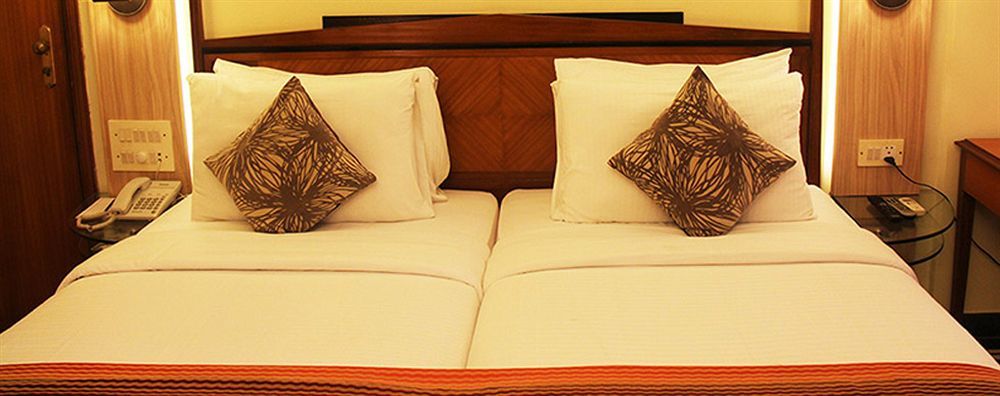 Hiltop Hotel Βομβάη Εξωτερικό φωτογραφία