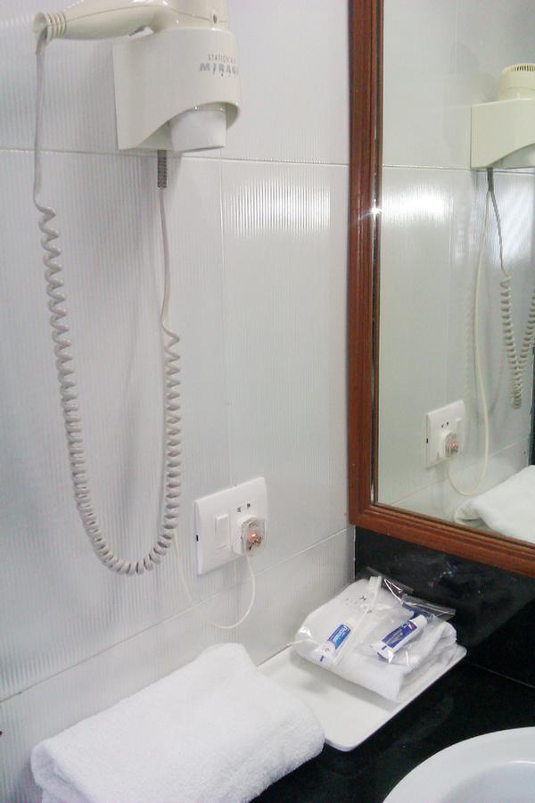 Hiltop Hotel Βομβάη Εξωτερικό φωτογραφία
